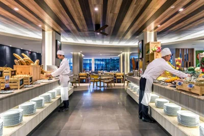 Holiday Inn Resort Phuket Karon Beach by IHG – 사진 8