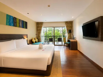 프리미엄 킹룸 — Holiday Inn Resort Phuket Karon Beach by IHG